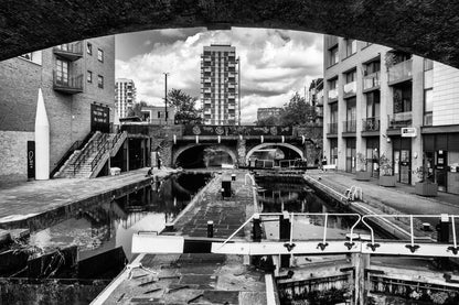 Commercial Road Lock, London Regent’s Canal
